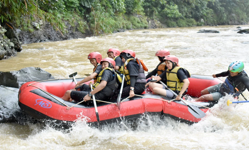 Rafting di Puncak